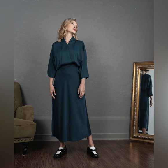 ONE FINE DAY
Ofd Funnel Collar Dress - Picture 3 of 7